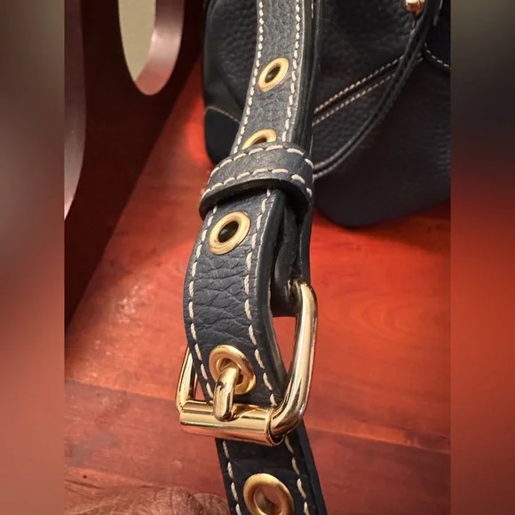 Dooney and Burke Navy Blue Satchel with detachable shoulder strap and wallet - Picture 13 of 15